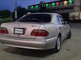 Mercedes-Benz E 320 1999 года за 4 350 000 тг. в Атырау – фото 4