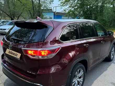 Toyota Highlander 2015 года за 15 208 607 тг. в Алматы – фото 8