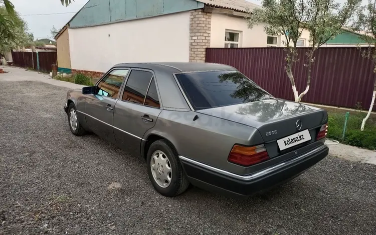 Mercedes-Benz E 230 1992 года за 1 980 000 тг. в Кызылорда