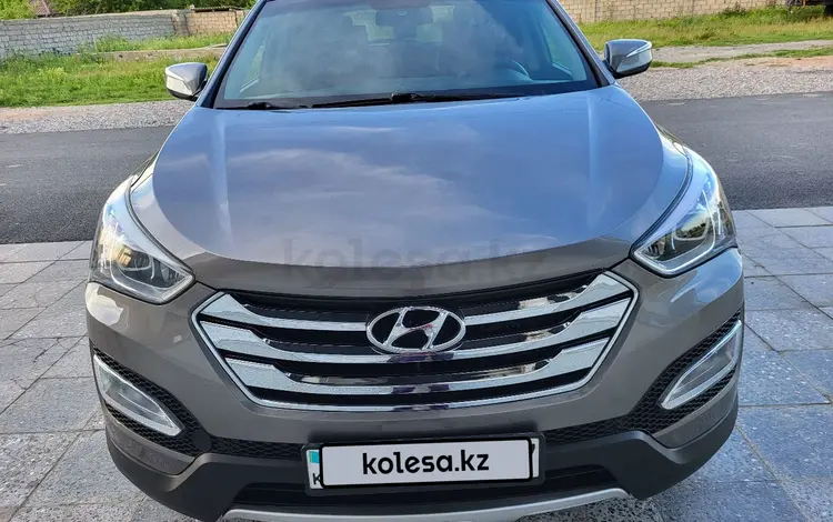 Hyundai Santa Fe 2015 годаүшін11 200 000 тг. в Шымкент