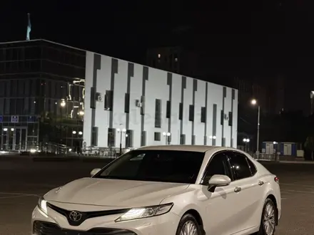 Toyota Camry 2019 года за 13 500 000 тг. в Шымкент – фото 2
