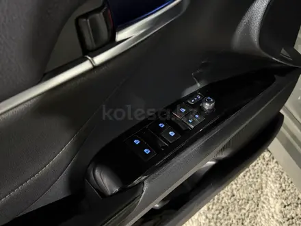 Toyota Camry 2019 года за 13 500 000 тг. в Шымкент – фото 17