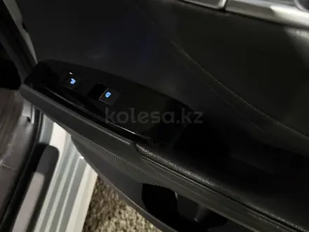 Toyota Camry 2019 года за 13 500 000 тг. в Шымкент – фото 22