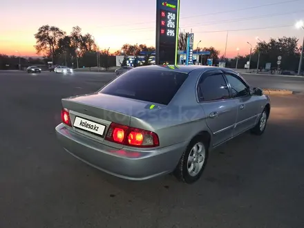 Kia Optima 2003 года за 2 500 000 тг. в Алматы – фото 4