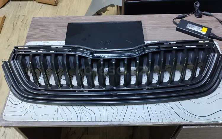 Решетка радиатора на Skoda rapid за 25 000 тг. в Алматы