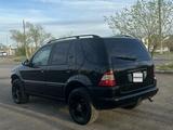 Mercedes-Benz ML 320 2000 годаfor3 000 000 тг. в Караганда – фото 4