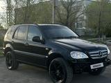 Mercedes-Benz ML 320 2000 годаfor3 000 000 тг. в Караганда – фото 2