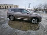 Hyundai Santa Fe 2019 годаүшін13 500 000 тг. в Сатпаев – фото 4