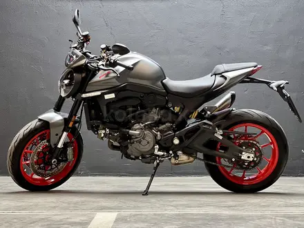 Ducati  Monster (2021-н.в.) 2023 года за 7 990 000 тг. в Алматы – фото 3