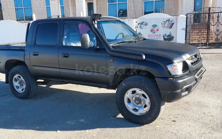 Toyota Hilux 2004 года за 3 800 000 тг. в Актау