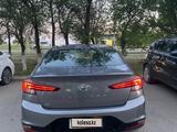 Hyundai Elantra 2019 года за 5 800 000 тг. в Актобе – фото 2