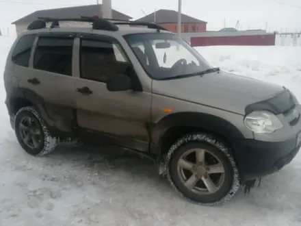 Chevrolet Niva 2009 года за 2 300 000 тг. в Актобе – фото 6