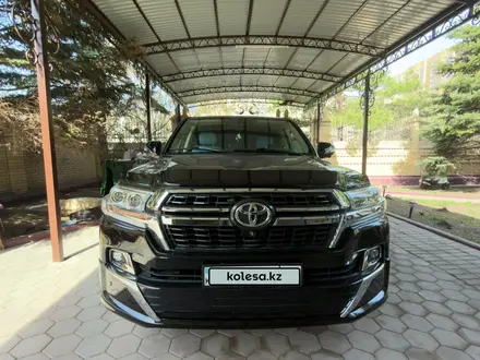 Toyota Land Cruiser 2012 года за 19 300 000 тг. в Астана