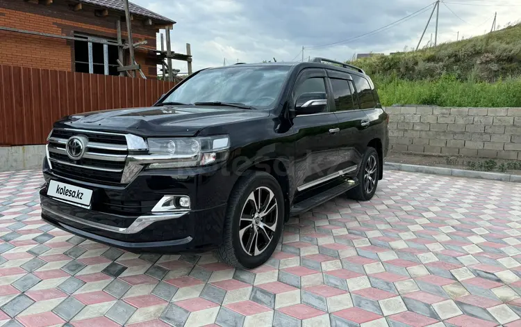 Toyota Land Cruiser 2018 годаfor38 000 000 тг. в Алматы