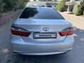 Toyota Camry 2017 года за 11 500 000 тг. в Павлодар – фото 2