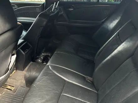 Mercedes-Benz E 320 1996 года за 2 700 000 тг. в Алматы – фото 9