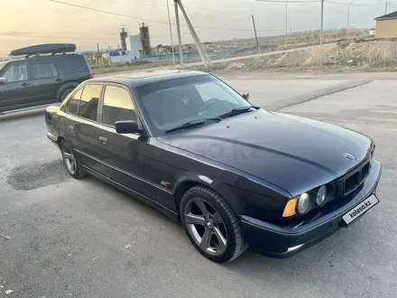 BMW 520 1995 года за 2 350 000 тг. в Караганда – фото 3