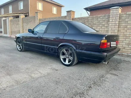 BMW 520 1995 года за 2 350 000 тг. в Караганда – фото 7