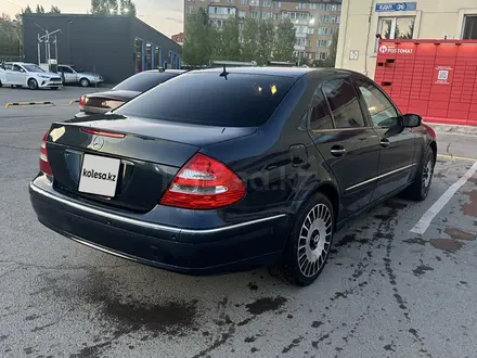 Mercedes-Benz E 320 2001 года за 2 500 000 тг. в Астана – фото 5