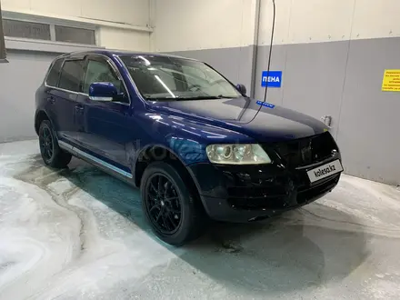 Volkswagen Touareg 2003 года за 2 500 000 тг. в Астана – фото 3