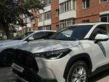 Toyota Corolla Cross 2024 года за 10 890 000 тг. в Костанай