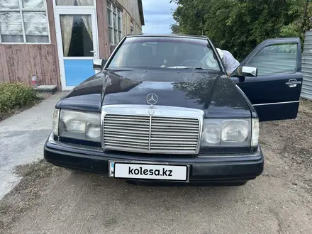 Mercedes-Benz E 230 1991 года за 1 500 000 тг. в Караганда