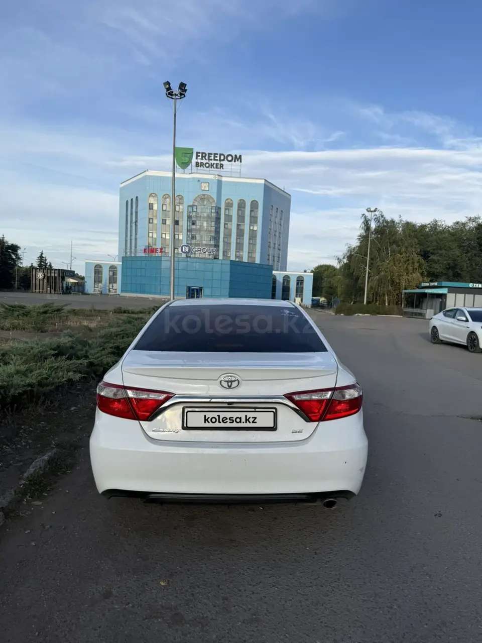 Toyota Camry, 2016