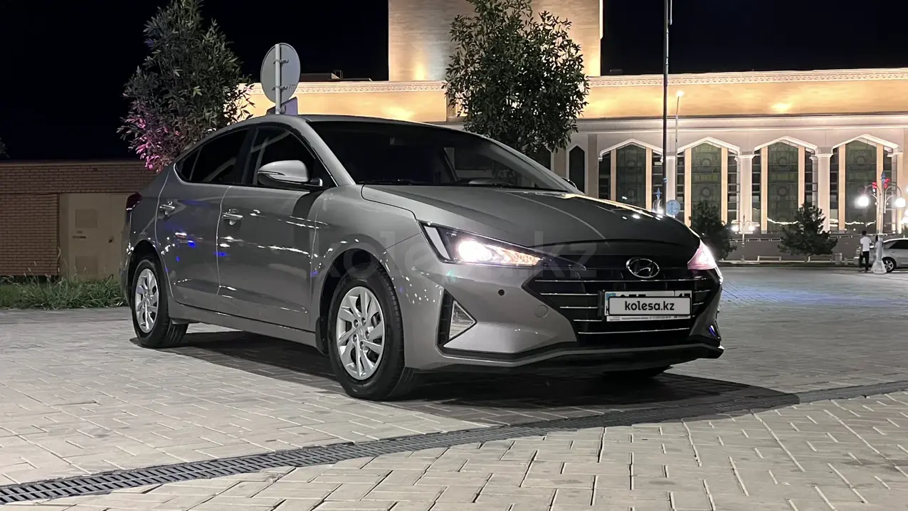 Hyundai Elantra, 2020