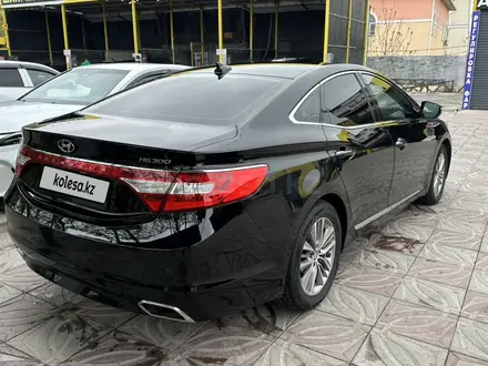 Hyundai Grandeur 2016 года за 8 600 000 тг. в Шымкент – фото 2