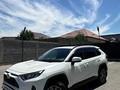 Toyota RAV4 2022 года за 13 500 000 тг. в Шымкент – фото 2