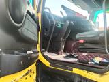 Volvo  FH 1999 года за 8 000 000 тг. в Астана