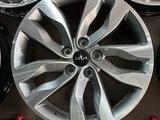 Литые диски R18*5 114.3 за 300 000 тг. в Астана