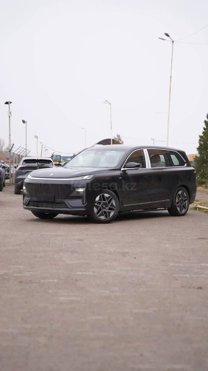 Deepal S09, 2025