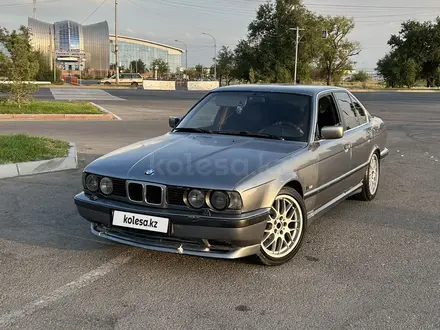 BMW 520 1994 года за 1 800 000 тг. в Алматы – фото 4