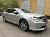 Toyota Camry 2011 года за 8 200 000 тг. в Караганда – фото 2