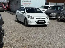 Hyundai Accent, 2011
