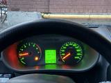 ВАЗ (Lada) Granta 2190 2013 годаfor2 100 000 тг. в Актобе – фото 4