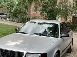 Audi 100