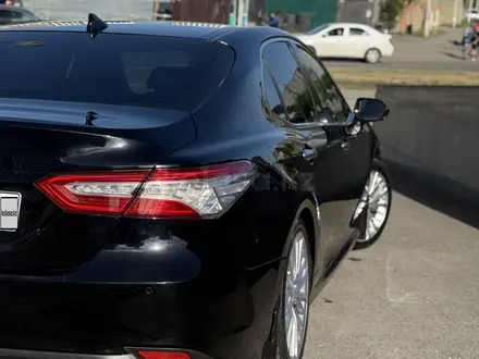 Toyota Camry 2018 года за 12 500 000 тг. в Астана – фото 4