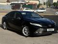 Toyota Camry 2018 года за 12 500 000 тг. в Астана