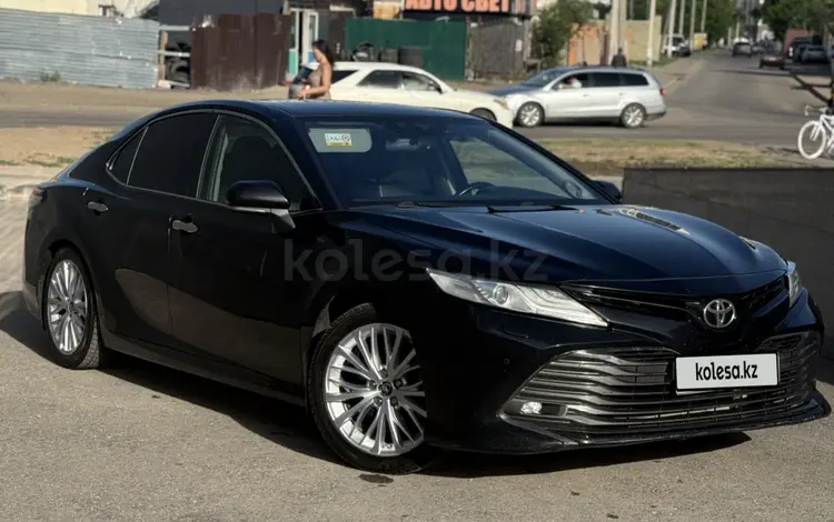 Toyota Camry 2018 года за 12 500 000 тг. в Астана