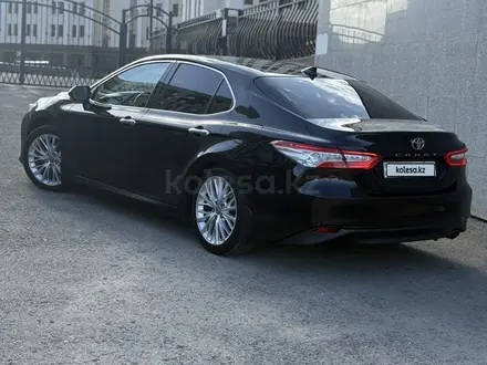 Toyota Camry 2018 года за 12 500 000 тг. в Астана – фото 5