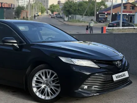 Toyota Camry 2018 года за 12 500 000 тг. в Астана – фото 7