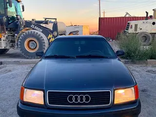 Audi 100