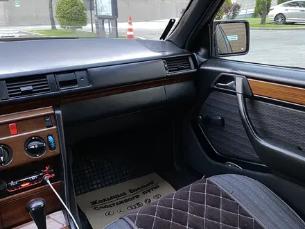 Mercedes-Benz E 230 1992 года за 2 100 000 тг. в Шелек – фото 13