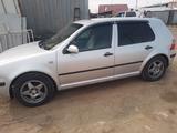 Volkswagen Golf 2003 годаfor2 300 000 тг. в Есик – фото 4