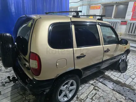 Chevrolet Niva 2004 года за 1 400 000 тг. в Тобыл – фото 2