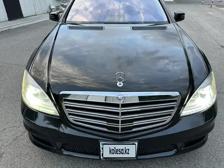 Mercedes-Benz S 550 2007 года за 7 500 000 тг. в Алматы – фото 13