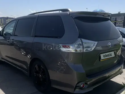 Toyota Sienna 2015 года за 12 700 000 тг. в Алматы – фото 6