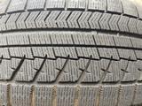 245/45/17 Bridgestone, отличный зимний комплект шинүшін85 000 тг. в Алматы – фото 2